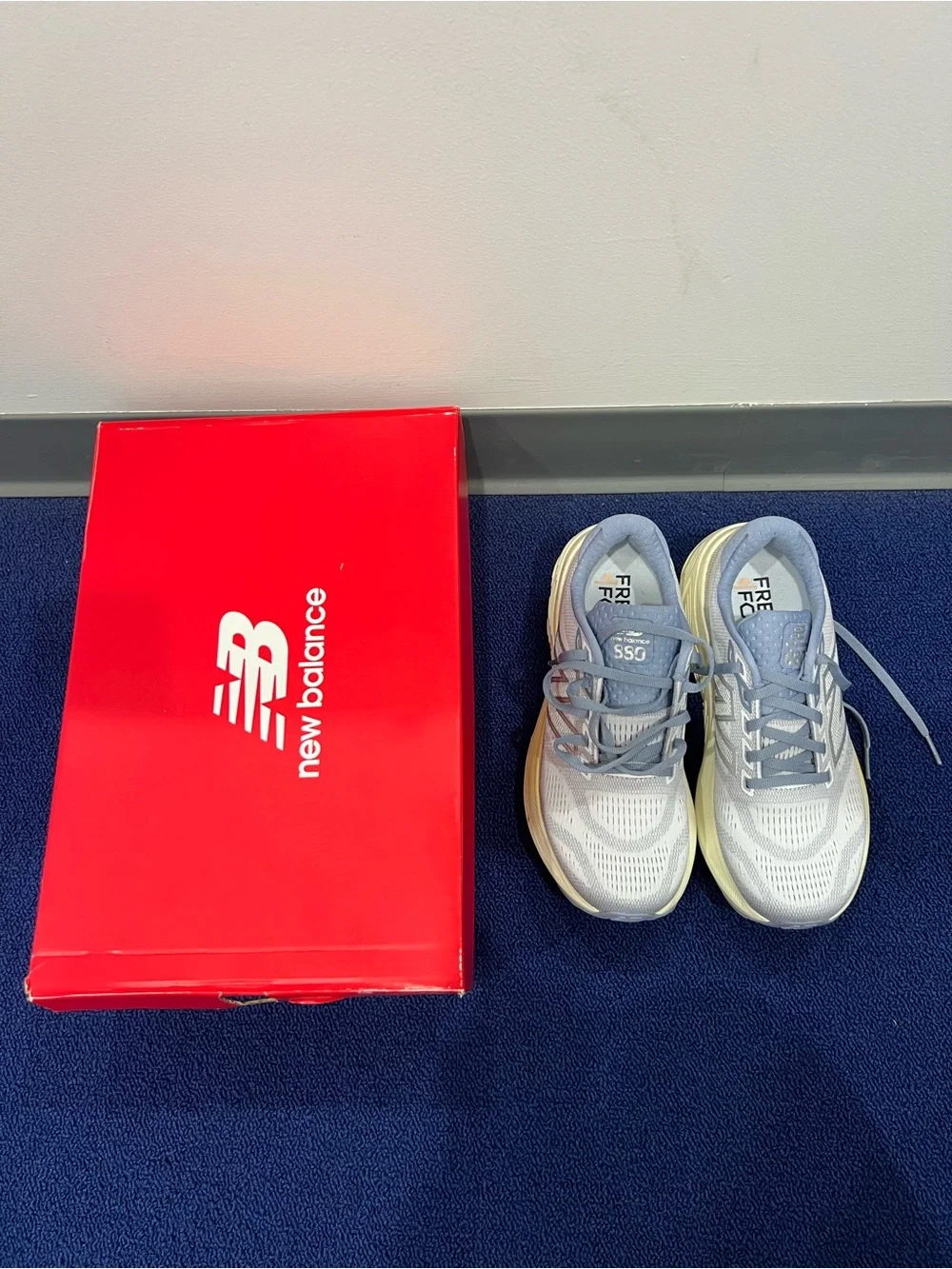 New Balance Women's Light Blue Fresh Foam Running Shoes | US W 6 | US M 7.5